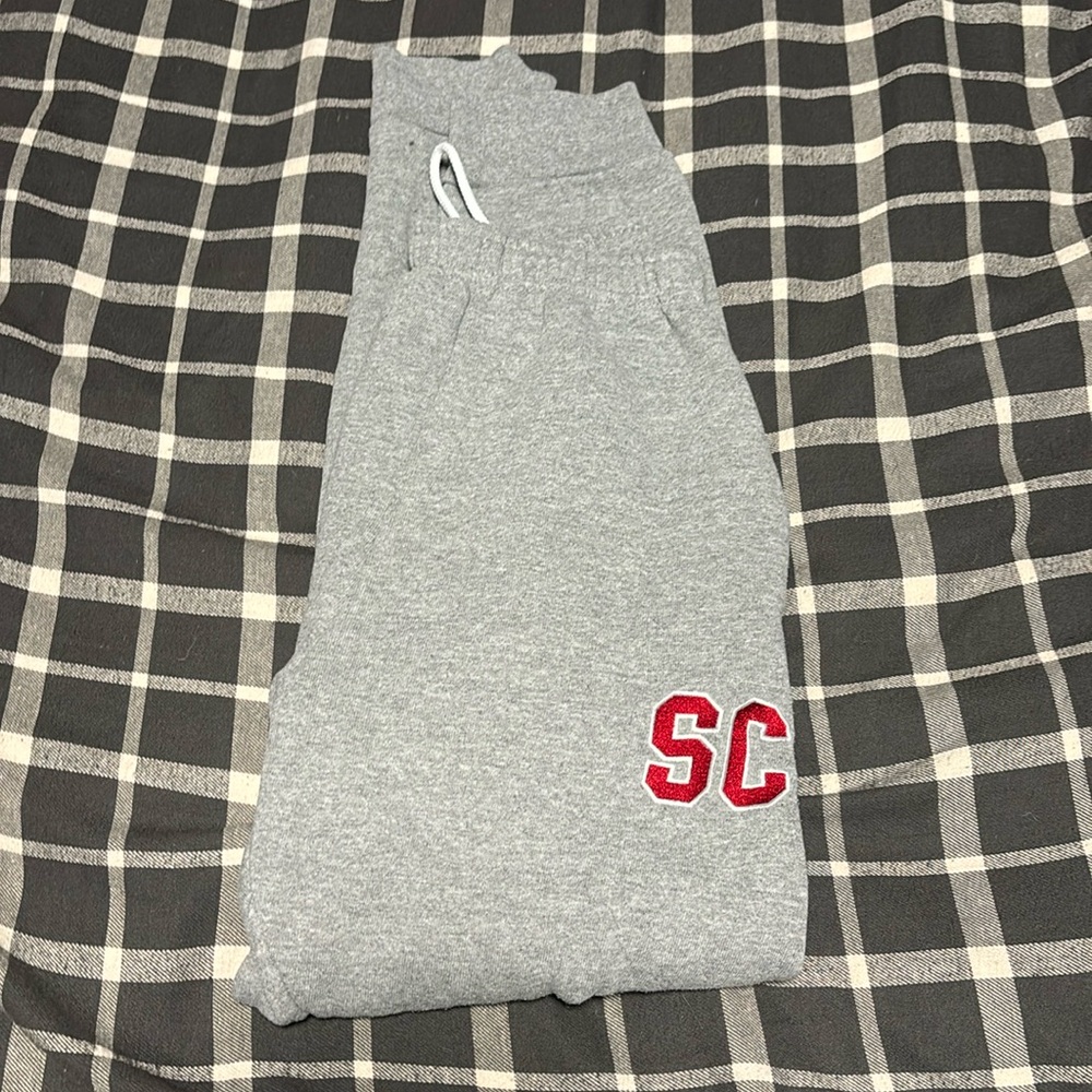 SC men’s grey sweatpants
